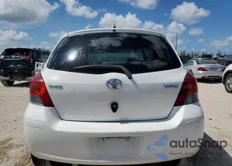 2010 Toyota Yaris z USA, uszkodzony, nr VIN JTDJT4K30A5303424